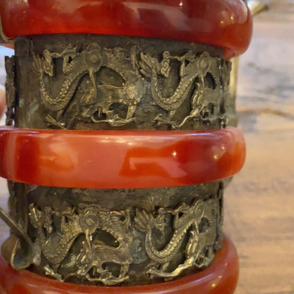 Antique exquisite design dragon & monkey red jade - Picture 12 of 15